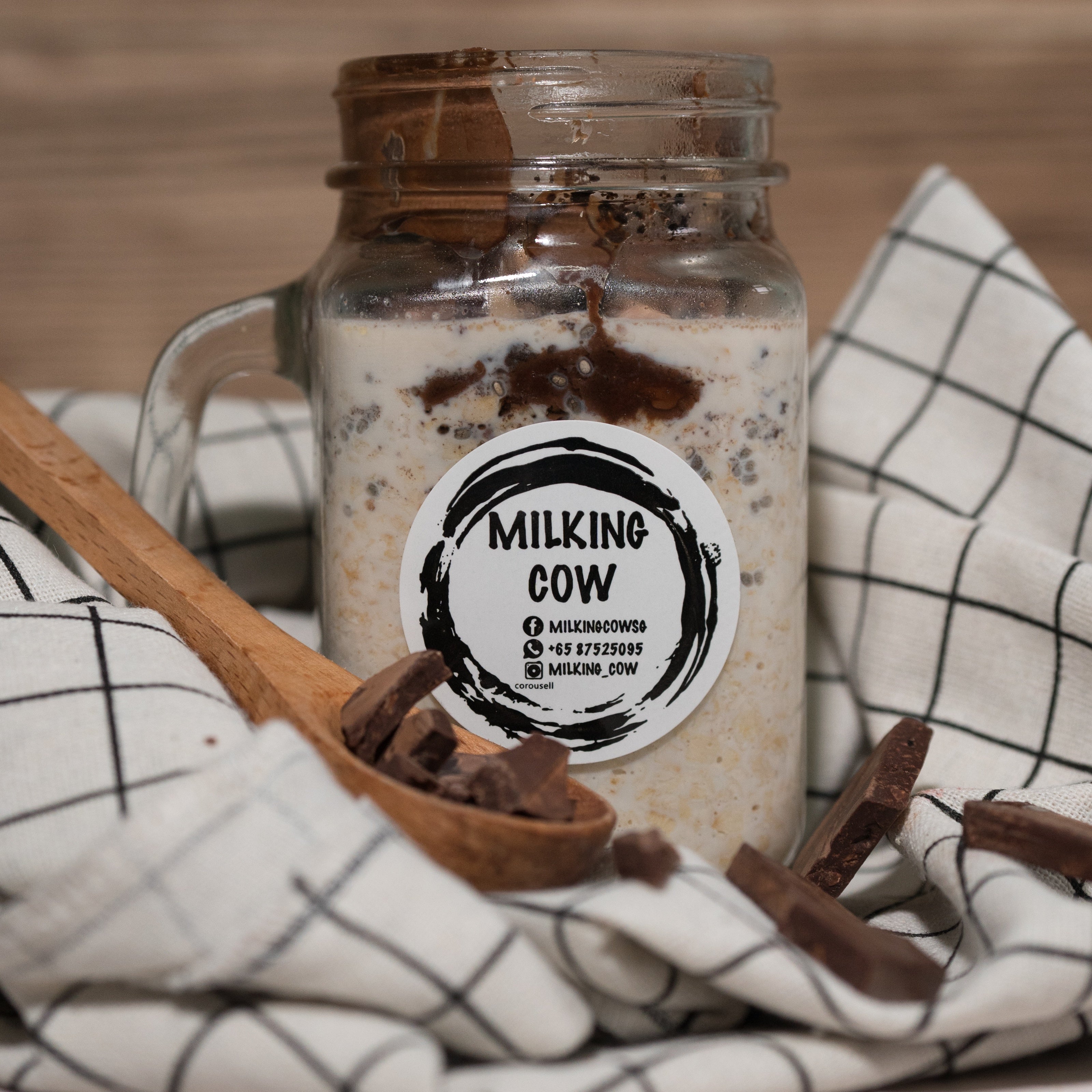 Chocolate Indulgence Overnight Oats - milkingcowsg